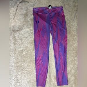 NWT Under Armour Heatgear Girls Purple Pink Fitted Legging